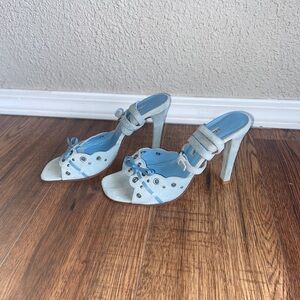 Charles David Light Blue suede Heels